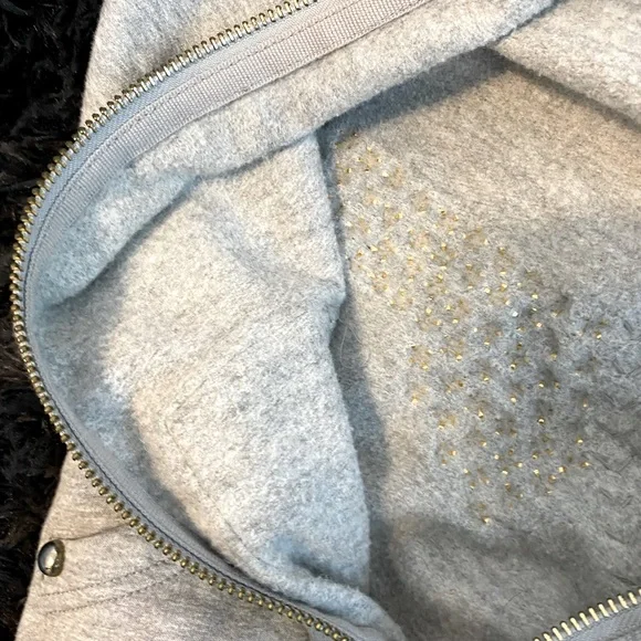 Twisted Heart Zip Up Hoodie - Picture 6 of 10